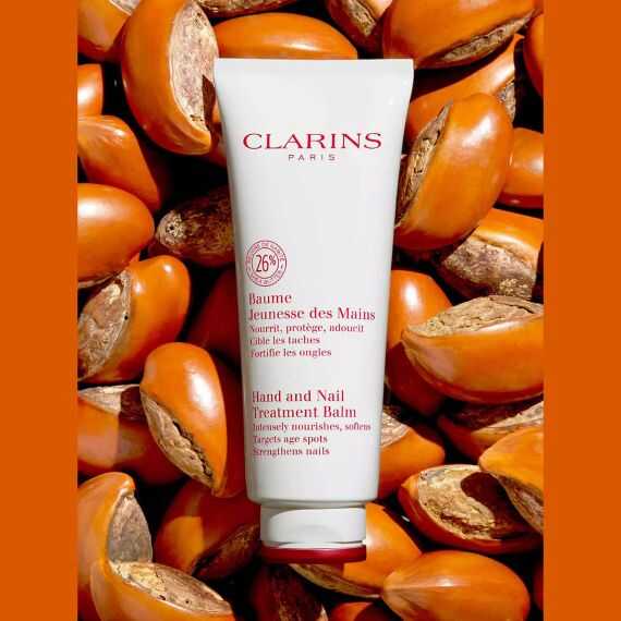 Clarins%20Hand%20And%20Nail%20Treatment%20Balm%20El%20ve%20Tırnak%20Bakım%20Balmı%20100%20ml