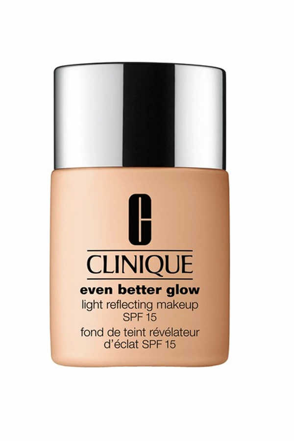 Clinique%20Even%20Better%20Glow%20Make%20Up%20Fondöten%20Cn%2052%20Neutral